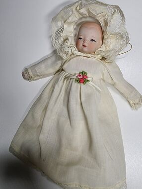 Creepy Vintage Schmid Porcelain Doll 1982 Lace Dress Bonnet Collectible